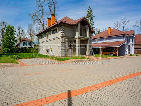 дом по адресу вул. Дачна, 1