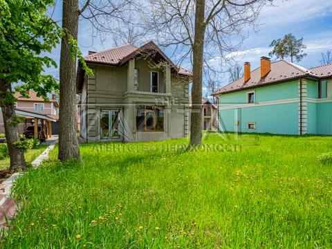 дом по адресу вул. Дачна, 1