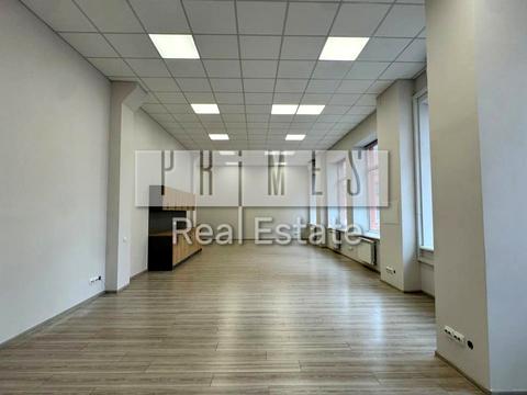 комерційна за адресою Глибочицька вул., 17