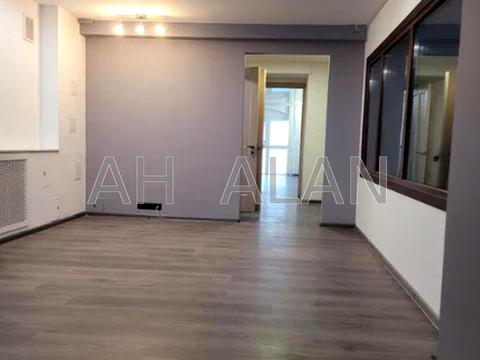 комерційна за адресою Академіка Богомольця вул., 5