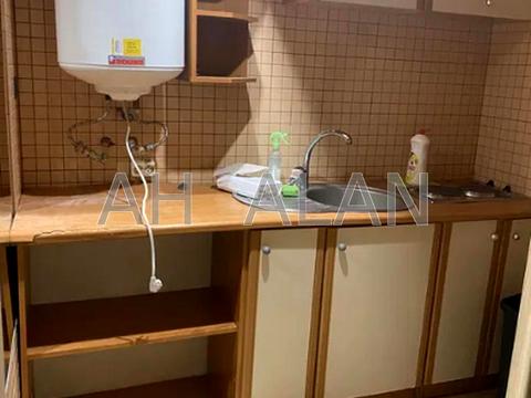 комерційна за адресою Академіка Богомольця вул., 5