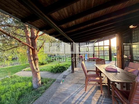 дом по адресу 2-га Лінія вул.