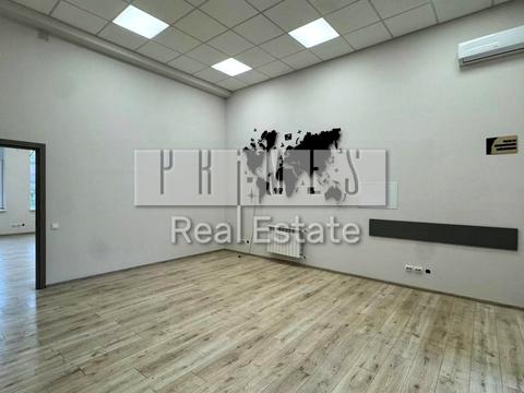 комерційна за адресою Глибочицька вул., 17