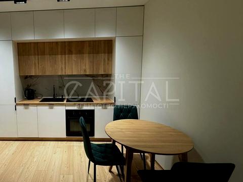 квартира за адресою Салютна вул., 2к25