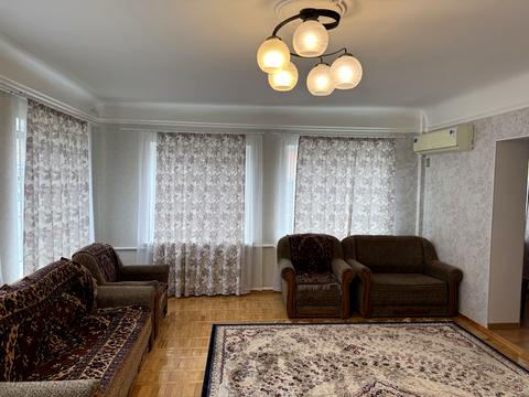 будинок за адресою Академічна вул., 10