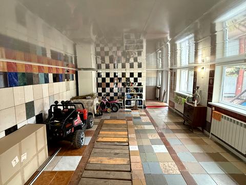 будинок за адресою Академічна вул., 10