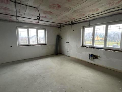 коммерческая по адресу Центральна, 21