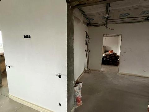 коммерческая по адресу Центральна, 21