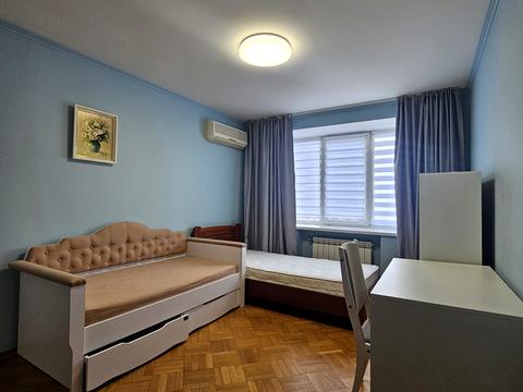 квартира за адресою Зоряний бульв., 1