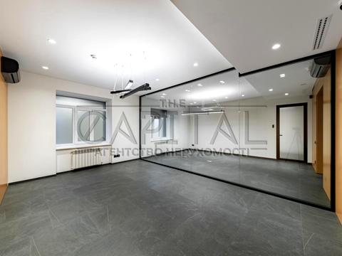 комерційна за адресою Євгена Гуцала пров. (Кутузова), 3