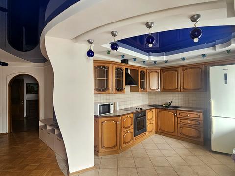 квартира за адресою Зоряний бульв., 1