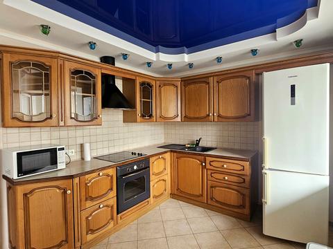 квартира за адресою Зоряний бульв., 1