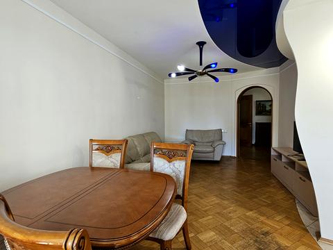 квартира за адресою Зоряний бульв., 1