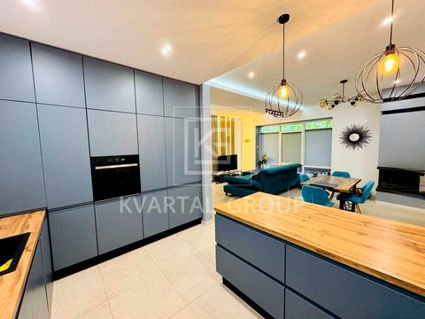 дом по адресу вул. Грибоєдова, 1