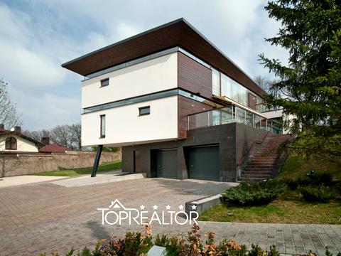 будинок за адресою Білої Акації вул., 20