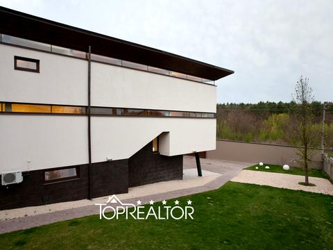 будинок за адресою Білої Акації вул., 20