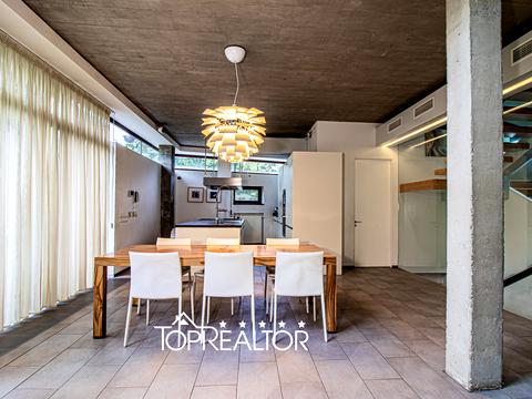 будинок за адресою Білої Акації вул., 20