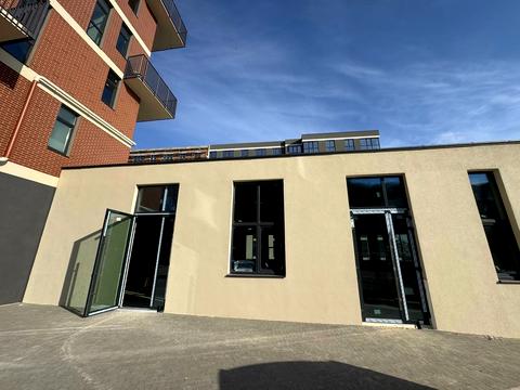 коммерческая по адресу Лесная ул., 2б