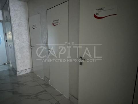 коммерческая по адресу Николая Амосова ул., 6