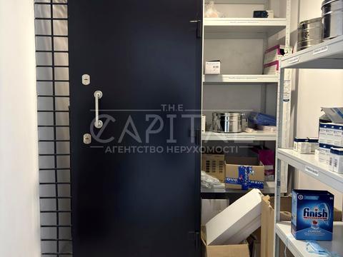 коммерческая по адресу Николая Амосова ул., 6