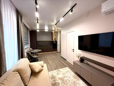 квартира за адресою Михайла Максимовича вул. (Онуфрія Трутенка), 28-Е