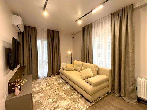 квартира за адресою Михайла Максимовича вул. (Онуфрія Трутенка), 28-Е