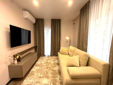 квартира за адресою Михайла Максимовича вул. (Онуфрія Трутенка), 28-Е