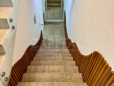 коммерческая по адресу Оболонская набережная ул., 19