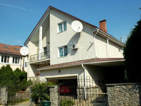 будинок за адресою смт. Козин, Старокиївська вул.