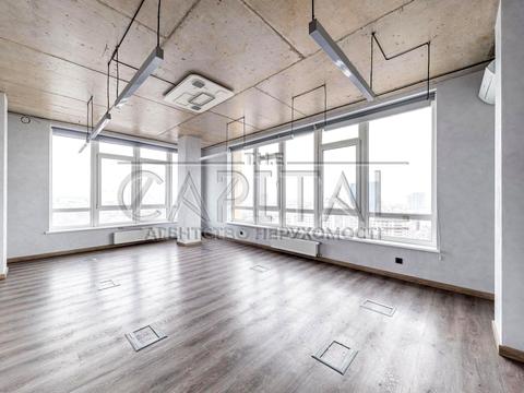 комерційна за адресою Жилянська вул., 1-А