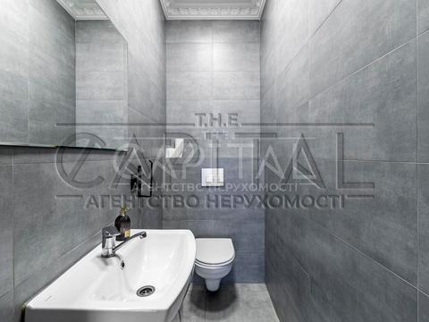 комерційна за адресою Жилянська вул., 1-А