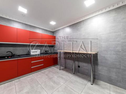 комерційна за адресою Жилянська вул., 1-А