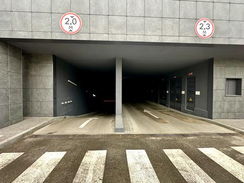 паркоместо по адресу Черниговская ул. (Черниговская), 8-ж