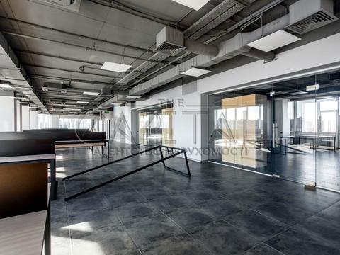 коммерческая по адресу Степана Бандеры просп. (Московський), 9