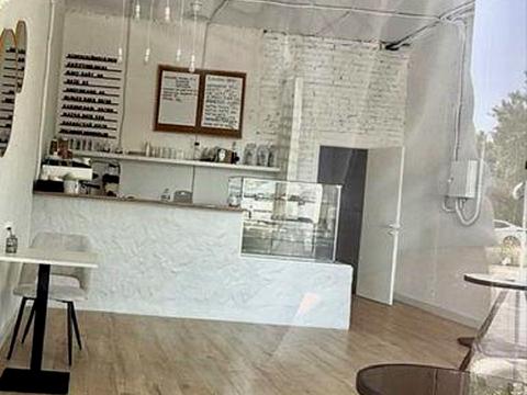 коммерческая по адресу Днепровская набережная ул., 20-А