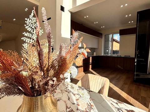 будинок за адресою набережна Василя Стефаника вул.