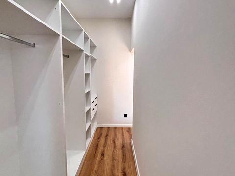 будинок за адресою набережна Василя Стефаника вул.