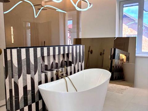 будинок за адресою набережна Василя Стефаника вул.