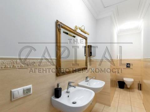 комерційна за адресою Казарменна вул. (Григорія Андрющенка), 4 г