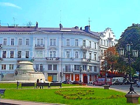 квартира по адресу Европейская пл. (Екатерининская), 5