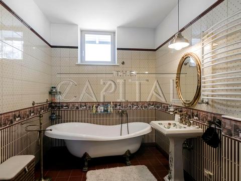 будинок за адресою Прикордонна вул.