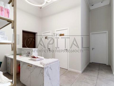 коммерческая по адресу Андрея Верхогляда ул. (Михайла Драгомирова), 15-А