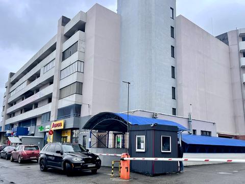 паркоместо по адресу Драгоманова ул., 1-Н