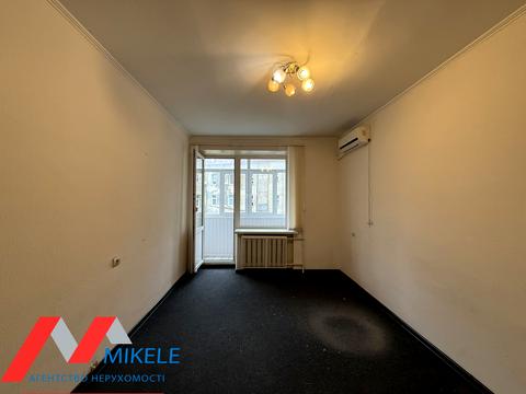 комерційна за адресою Мала Житомирська вул., 10