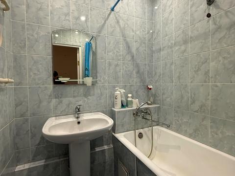 комерційна за адресою Мала Житомирська вул., 10