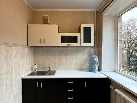 комерційна за адресою Мала Житомирська вул., 10