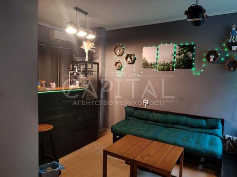 комерційна за адресою Тараса Шевченка бульв., 6