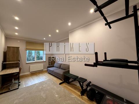 дом по адресу Січова ул.