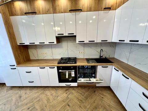 квартира по адресу Героїв Крут ул., 8