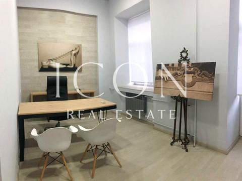 комерційна за адресою Тарасівська вул., 16